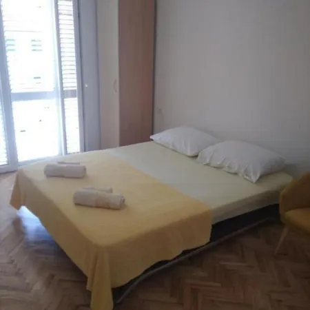 With A Parking Space Bol, Brac - 12980 * Bol