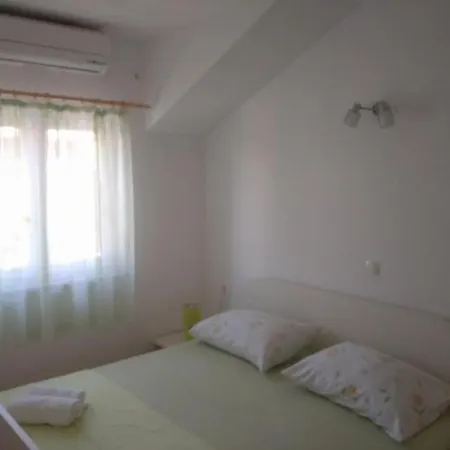 Apartment With A Parking Space Bol, Brac - 12980 Bol